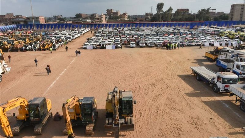 محافظ الشرقيةيتفقدالمعدات