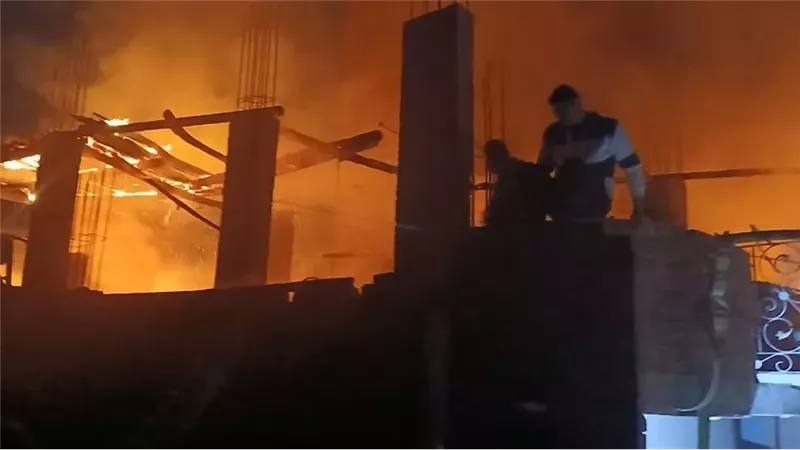  حريق في عدد من منازل