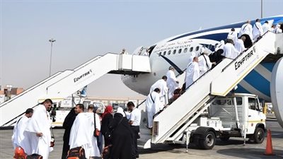 ضبط 20 شركة بدون ترخيص للنصب على راغبى الحج والعمرة بالقاهرة 