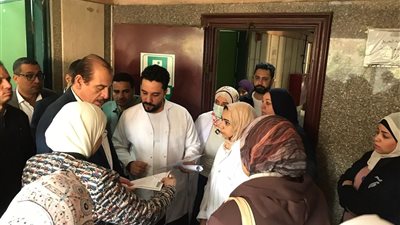 خصم شهر من الراتب للمقصرين، جولة مفاجئة لنائب وزير الصحة بمستشفى الوراق المركزي وعيادات التأمين الصحي