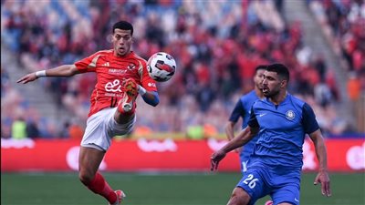 إمام عاشور رجل مباراة الأهلي وسموحة في الدوري