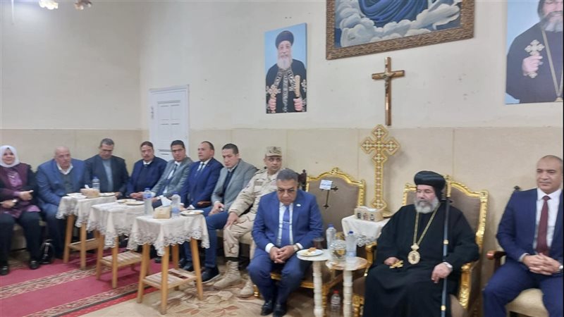 تقديم التهاني بعيد