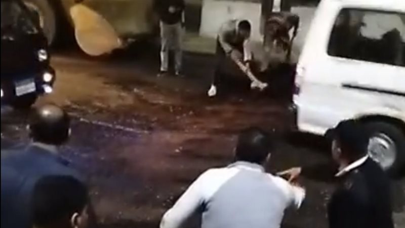 عمل مطب علي طريق
