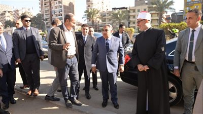محافظ الدقهلية ومفتي الجمهورية يشهدان تسليم موقع فرع الإفتاء بالمنصورة 