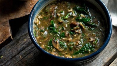 طريقة عمل السبانخ، لغداء سريع التحضير وقيمته الغذائية عالية