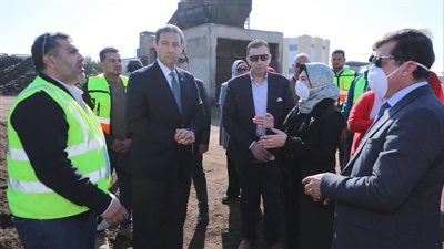 محافظ دمياط يتابع عملية رد الشيء لأصله بطريق 191