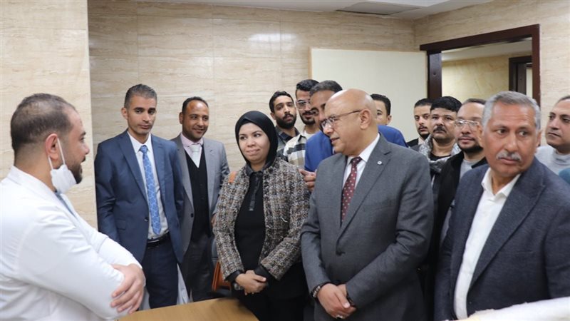 افتتاح عيادات مستشفى