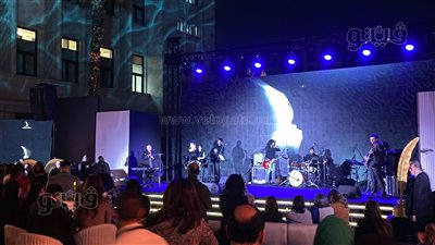 هاني شنودة يوقف فقرته الموسيقية بحفل جائزة ساويرس بسبب أذان العشاء