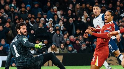 بمشاركة صلاح، توتنهام يصعق ليفربول بهدف 