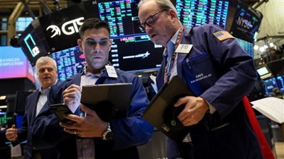 وول ستريت تغلق بلا تغيير يذكر مع تقييم المستثمرين لخطر التضخم