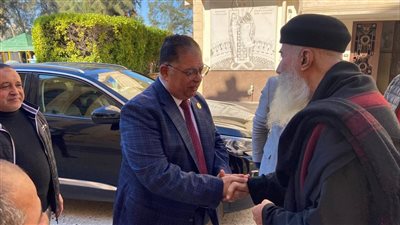 مسئولو دمياط الجديدة يزورون كنيسة العذراء مريم لتقديم التهنئة بعيد الميلاد المجيد