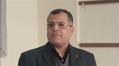 وكيل التعليم بدمياط يضبط طلاب بحوزتهم هواتف داخل لجان التعليم الفني 