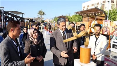 محافظ دمياط يفتتح الملتقى الأول للفنون بجسر الحضارة 