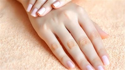 روتين العناية بالأيدي خلال فصل الشتاء باستخدام مواد طبيعية