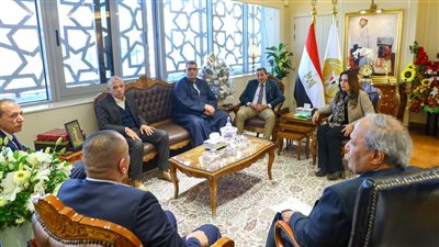 وزيرة التنمية المحلية تلتقي مع عدد من أعضاء مجلس النواب