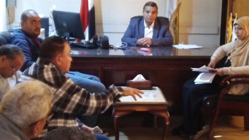 أثناء الاجتماع 