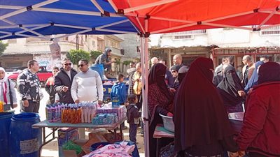 افتتاح سوق اليوم الواحد بنطاق حي العامرية ثان في الإسكندرية 