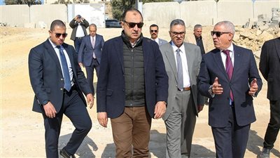وزير قطاع الأعمال يزور النصر للإسكان ويتفقد مشروع كورنيش المقطم والهضبة الوسطى (صور) 