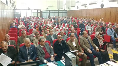 محافظة أسيوط تستعد لامتحانات نصف العام والتعليم تعقد اجتماعا لمتابعة التجهيزات