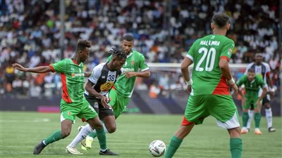 مولودية الجزائر يفوز على مازيمبي 1-0 ويطيح به خارج دوري أبطال أفريقيا (فيديو)