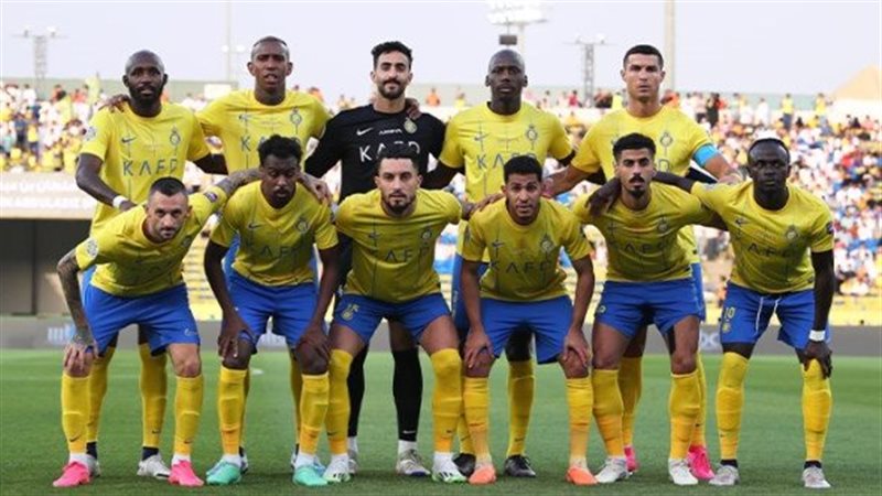 لاعبو فريق النصر
