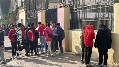 طلاب أولى إعدادي بالجيزة: 