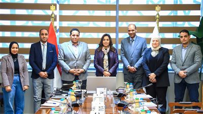 منال عوض: تشغيل 305 مجمعات خدمات حكومية والانتهاء من 292 مشروع أسواق ومواقف ونقاط إطفاء