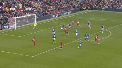 في غياب محمد صلاح، نتيجة الشوط الأول من مباراة ليفربول وأكرينجتون ستانلي 