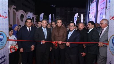 محافظ دمياط ونائب رئيس حزب مستقبل وطن يشهدان مبادرة 