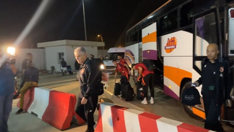 وصول حافلة الاهلي