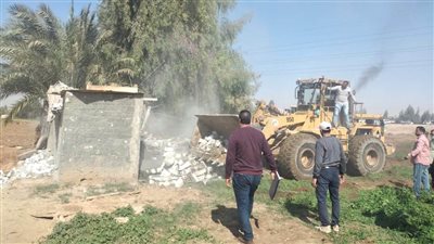 إزالة 34 حالة تعد على أراضى أملاك الدولة بأسيوط