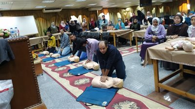 تدريب أطباء وتمريض التأمين الصحي ببني سويف على إنعاش القلب الرئوي | صور