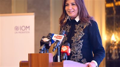 خبير دولي يستعرض 