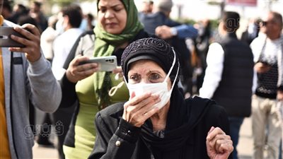 الحزن يسيطر على الفنانة رجاء حسين في جنازة سهير البابلي | صور