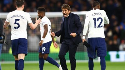 توتنهام يخطف فوزًا مثيرًا من ليدز يونايتد 2/1 في الدوري الإنجليزي