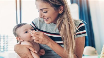 5 نصائح لتخفيف أعراض فيروس الجهاز التنفسي المخلوي لدى الأطفال