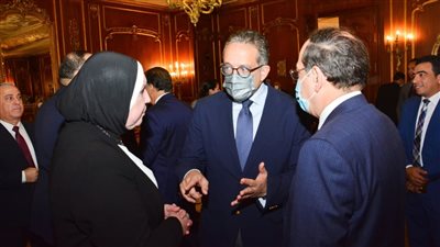 وزير السياحة يشهد افتتاح مؤتمر 