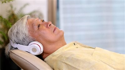 باحثون يكتشفون سبب احتفاظ مرضى الزهايمر بالذكريات المرتبطة بالموسيقى