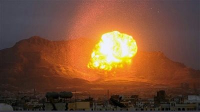 انفجارات الصواريخ الباليستية للحوثيين تهز صنعاء بعد ضربات جوية للتحالف | فيديو