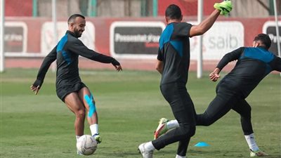 تدريبات استشفائية للاعبي الأهلي المشاركين في مباراة المحلة