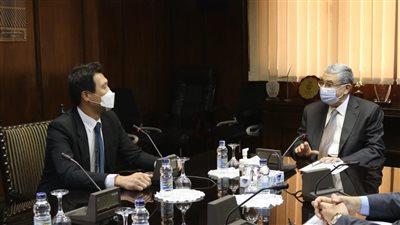 وزير الكهرباء يبحث سبل التعاون مع سفير كوريا الجديد في القاهرة