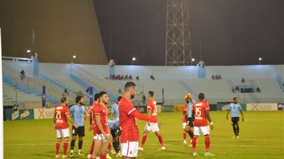 أفشة يتقدم بالهدف الأول للأهلي في شباك المحلة