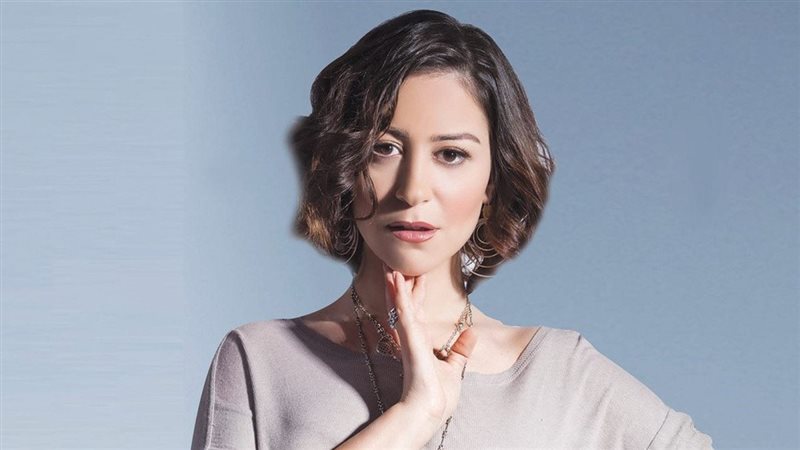 الفنانة منة شلبي،