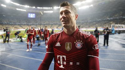 ليفاندوفسكي يتصدر وهذا موقف صلاح ورونالدو.. ترتيب هدافي دوري أبطال أوروبا