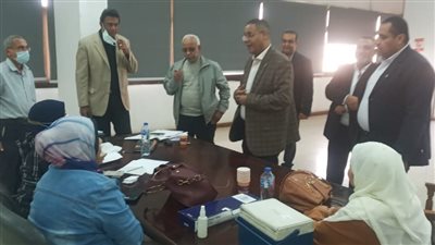 رئيس نقابة الأخشاب: نولي اهتمامًا كبيرًا بملف السلامة والصحة المهنية