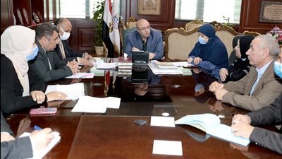 خلال اللقاء المفتوح.. محافظ بني سويف يكلف بحل شكاوى الموطنين 