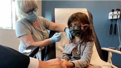 ارتفاع إصابات الأطفال بفيروس كورونا في فرنسا 