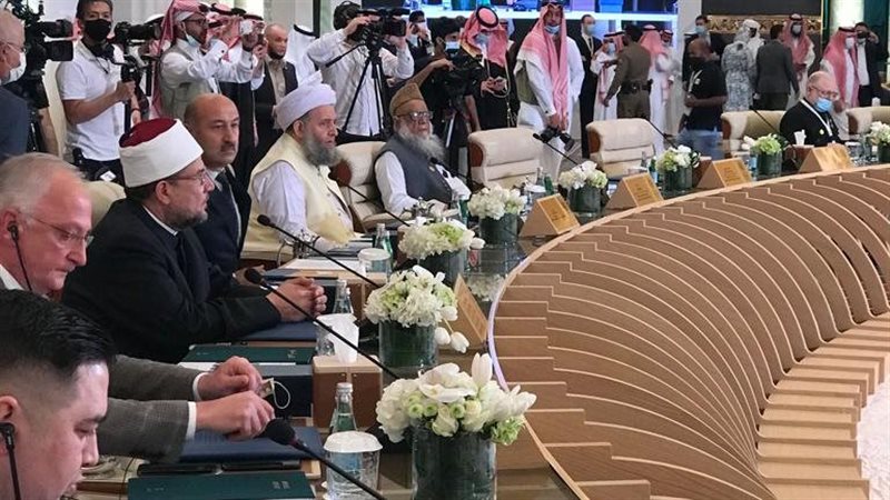 وزير الأوقاف الدكتور