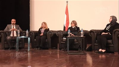 صالون الإسماعيلية الثقافي يناقش تمكين المرأة المصرية | صور