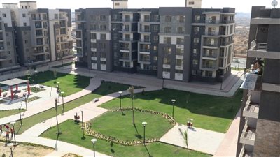 مسئولو الإسكان يتفقدون 6720 وحدة سكنية بمشروع 